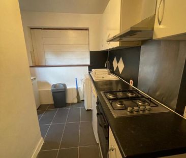 1 bedroom flat to rent - Photo 6