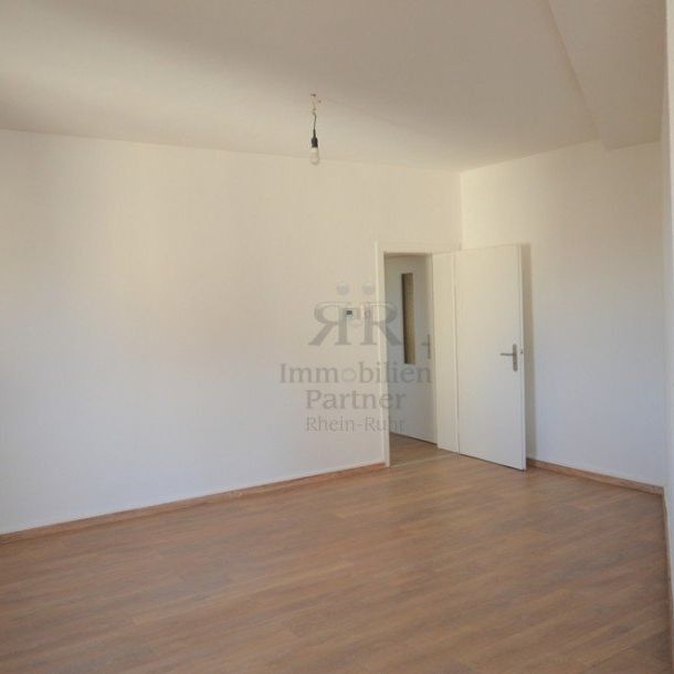 Sehr schöne Altbau -Wohnung mit viel Charme. - Foto 1