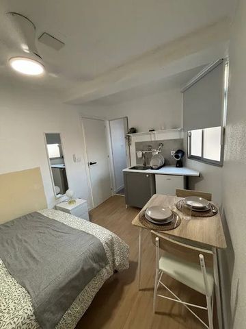 Carrer Colón, Paiporta, Valencian Community 46200 - Photo 2