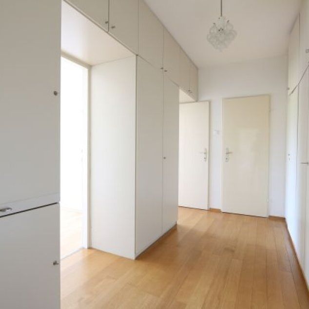 Gepflegte 3-Zimmer-Wohnung im 3. Liftstock mit westseitiger Loggia beim Doblhoffpark - Photo 1