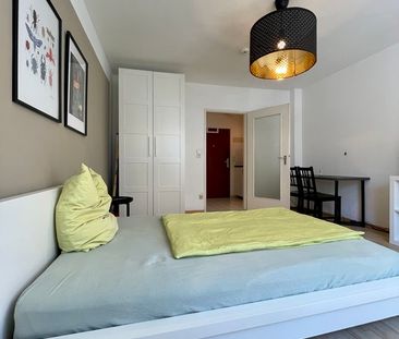 Modern möblierte 1-Zimmer-Wohnung im Zentrum - Photo 2