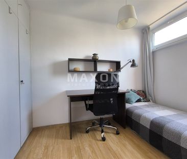 Warszawa, Śródmieście, ul. Graniczna - Photo 3