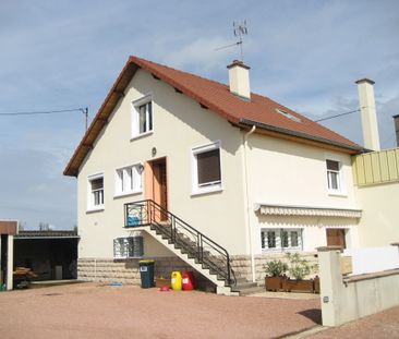 Appartement F4/5 - 1er étage dans une maison - chemin de la Croix B... - Photo 3