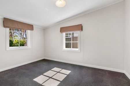 Renovated Bungalow in Mt Eden - Photo 5