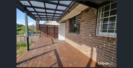 Lovely Family Home! Water Usage & Internet Included - Photo 5