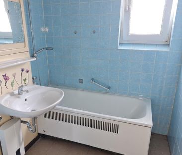 Schöne 2-Zimmer-Wohnung im 1.Obergeschoss zu vermieten! 1 Nettokalt... - Photo 2