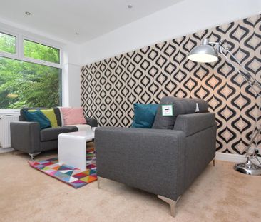 4 bedroom semi-detached house to rent - Photo 5