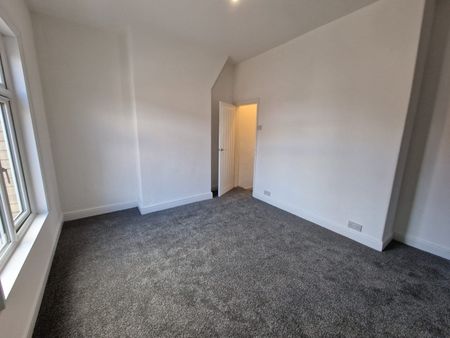 2 Bed Terraced House, Blandford Road, M6 - Photo 4