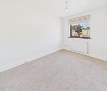 5 bedroom semi-detached house to rent - Photo 5