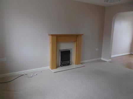 3 bedroom detached house to rent - Photo 3