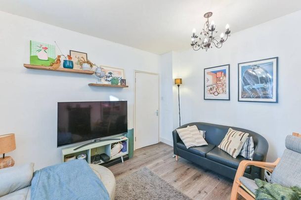 4 bedroom house to rent - Photo 1