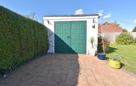 3 bedroom bungalow to rent - Photo 2