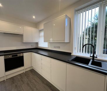 2 bedroom semi-detached house to rent - Photo 5