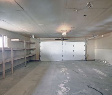 Beautiful 5-Bedroom Bungalow for Rent – 6607 Malvern Road NE Availa... - Photo 1