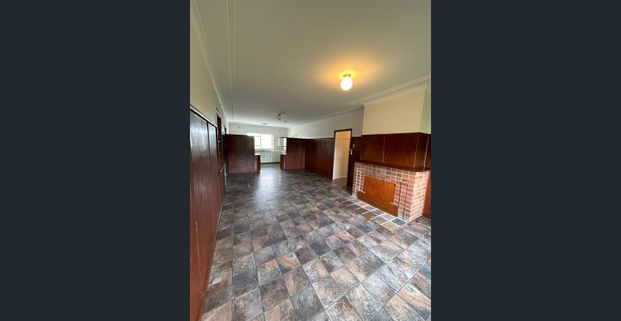 Out of town living - Photo 1