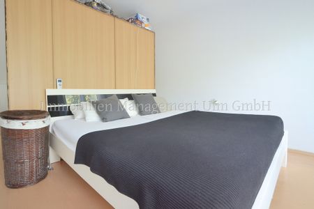 Schöne 2-Zimmer-EG-Wohnung mit zwei Terrassen in Ulm-Eichberg! - Photo 4