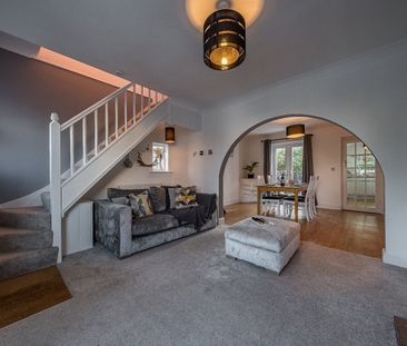 2 Bed End Terrace, St Johns Road, RG4 - Photo 1