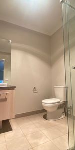 SPACIOUS 3 BEDROOM HOME - Photo 4