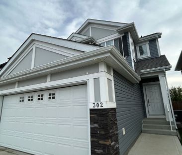 302 Burgess Crescent (Upper), Saskatoon Executive Family Home - Photo 6