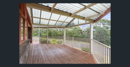 Four-bedroom family home in peaceful location - Photo 4