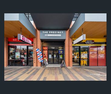 Easy Living - Photo 1