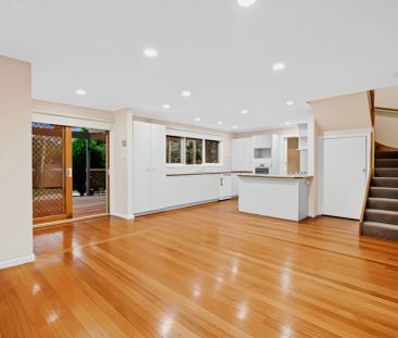 5 Bed, 2 Bath - Photo 4