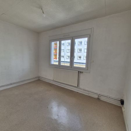 Location Maison 4 pièces 98m² ST OMER 62500 - Photo 4