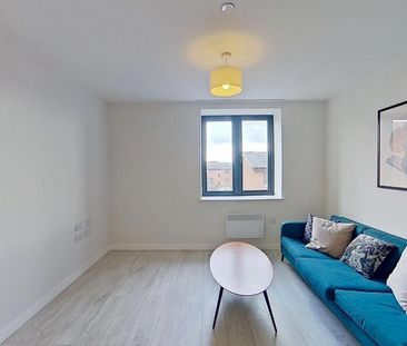 2 bedroom flat to rent - Photo 2
