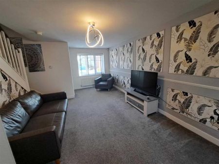 2 bedroom townhouse to rent - Photo 2