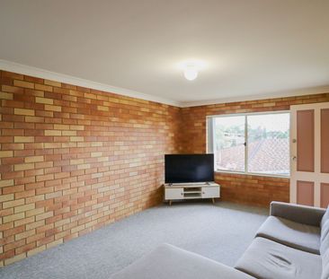 NEAT AND TIDY SINGLE LEVEL UNIT - Photo 6