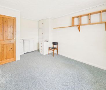 3 bedroom semi-detached house to rent - Photo 5