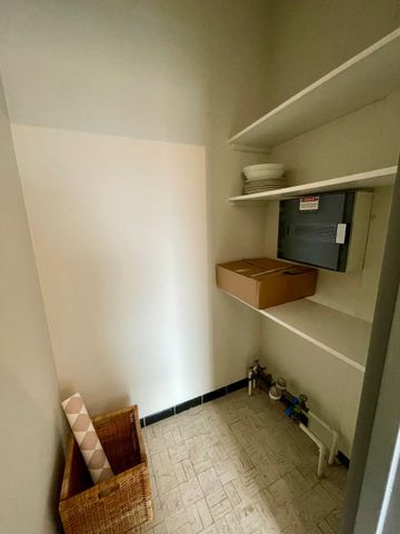 APPARTEMENT MET 1 SLPK IN RUSTIGE STRAAT IN HET CENTRUM - Photo 3