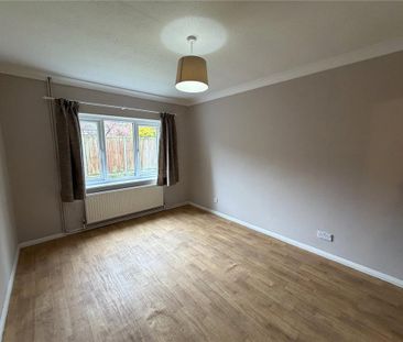 2 bedroom bungalow to rent - Photo 2