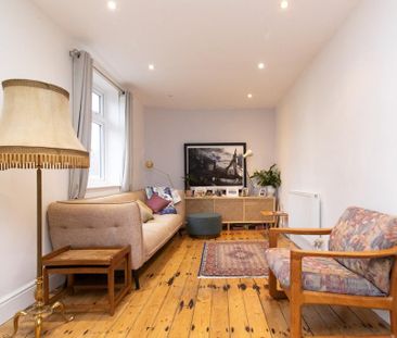 3 bedroom semi-detached house to rent - Photo 2