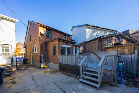 For Lease - 470 Donlands Avenue Unit# Main, Toronto, Ontario - Photo 2