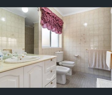 Looking for something while you renovate - Furnished 4 bedroom home... - Photo 6