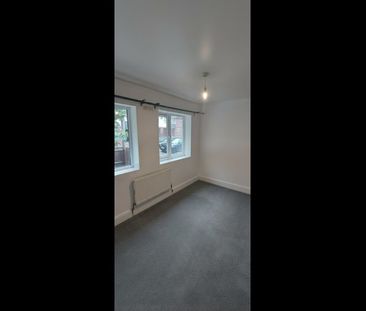 3 Bed Terraced House, Earls Road, SO14 - Photo 4