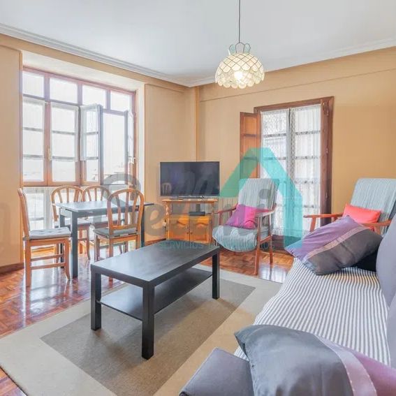 Alquiler de piso en Calle San Isidoro - Foto 1