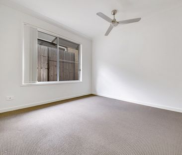 LOOKS GOOD, FEELS GREAT! IDEAL LOW MAINTENANCE 4 BEDROOM RESIDENCE - Photo 5