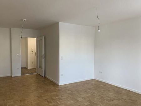 Praktische Singlewohnung mit toller Aussicht vom großen Balkon - Foto 4