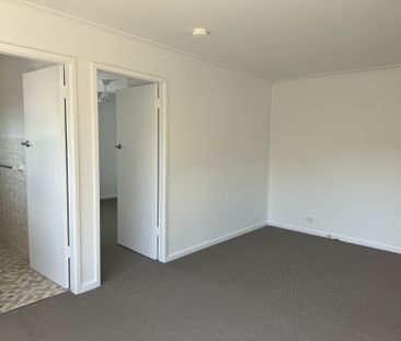 2/24 Garden Grove Pde, Adamstown Heights, NSW 2289 - Photo 1