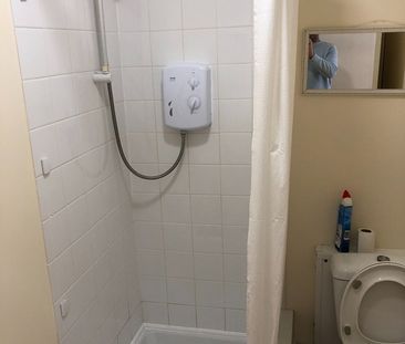 1 Bed Flat, Wellington Street, LU1 - Photo 2