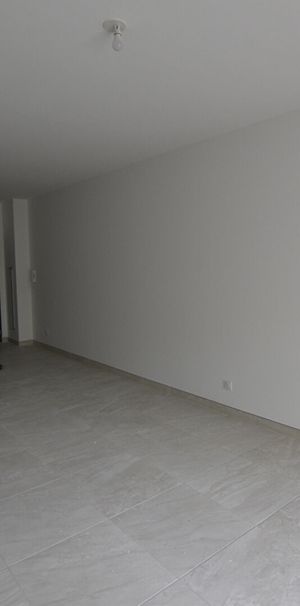 T3 Parking - Climatisation - Cuisine équipée, - Photo 1