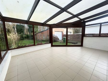 PRACHTIGE WONING MET 3 SLAAPKAMERS, GROTE TUIN EN GARAGE - Photo 4