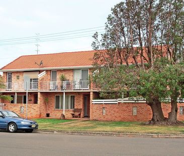 Great Location - Photo 6