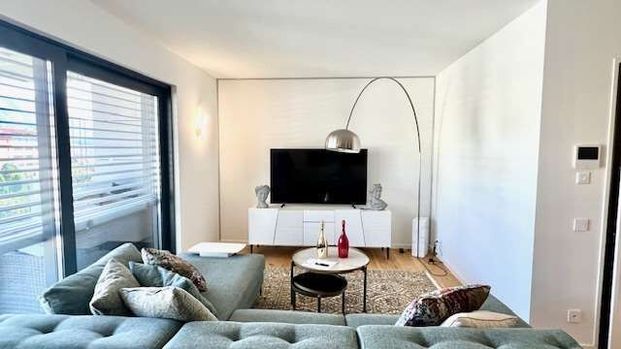 Elegant 4.5-room apartment for rent in Massagno - Photo 1