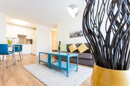 1825 Ste Rose Street, Montréal, QC - Photo 2