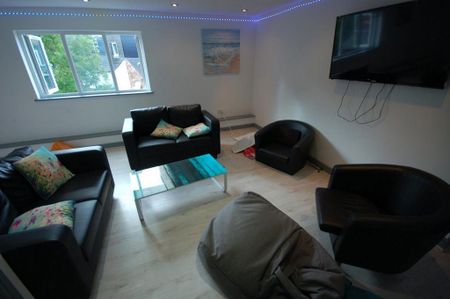 5 bedroom house to rent - Photo 2