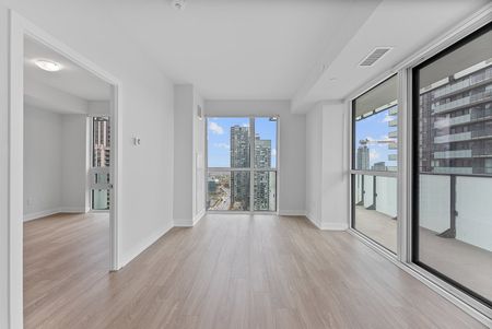 For Lease - 430 Square One Drive Unit# 2706, Mississauga, Ontario - Photo 2