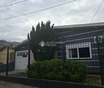 Casa com 3 quartos e 141m² para alugar em Moinhos de Vento, Canoas. - Foto 6